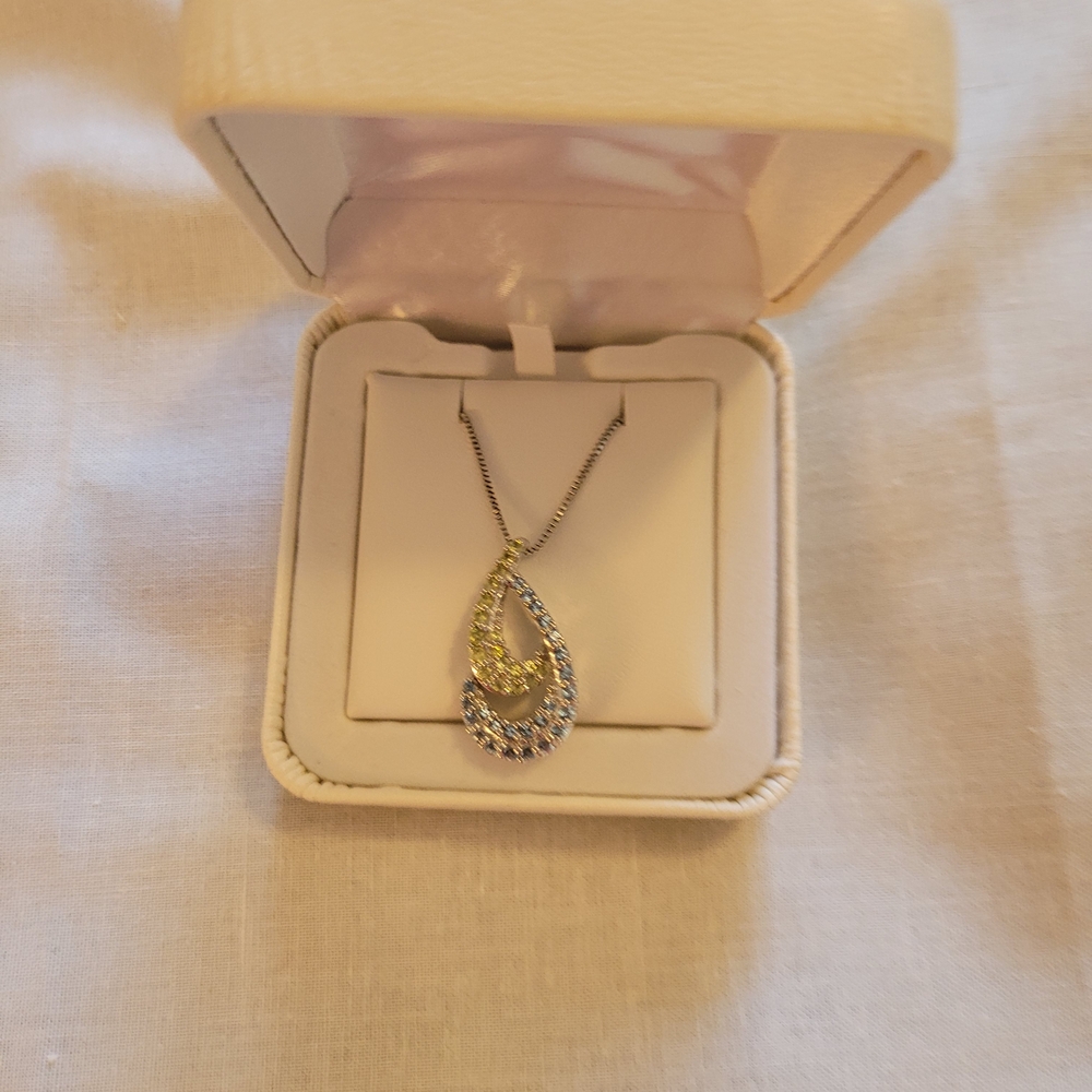 9.25 Silver Teardrop Necklace